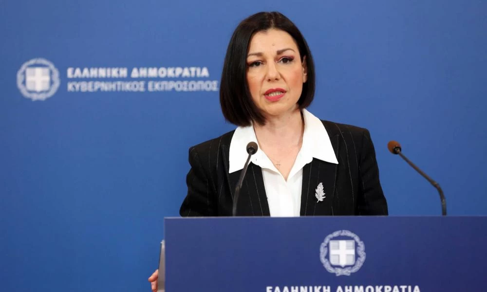 ΕΣΗΕΑ: Επιστολή διαμαρτυρίας στην Αριστοτελία Πελώνη για έλλειψη ενημέρωσης